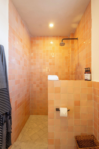 Bathroom 4, Cabo Break Hotel, La Paz