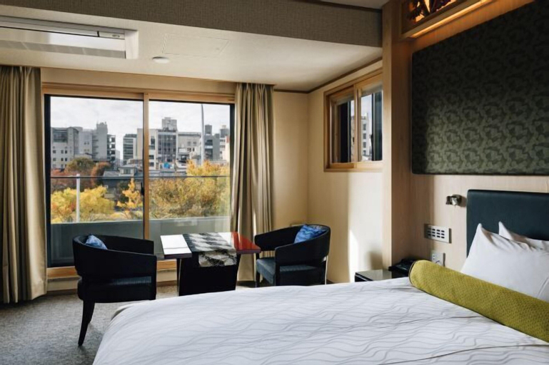 Bedroom 26