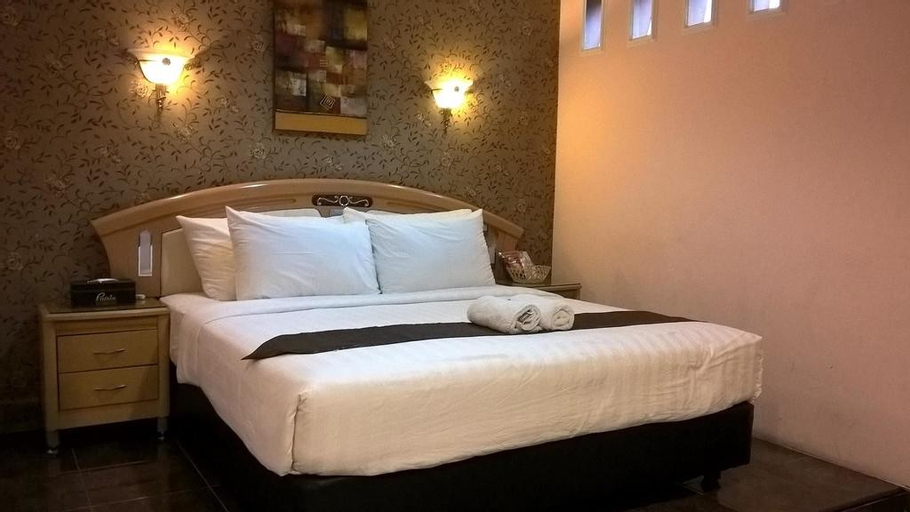 Bedroom 24