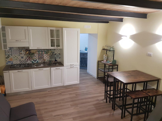 Others 4, Rega Holiday House, Napoli