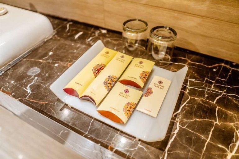 Amenities 18
