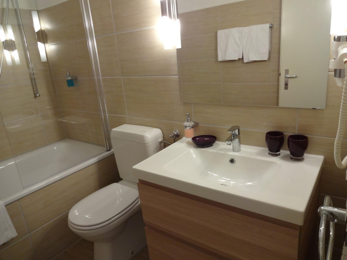 Bathroom 4, Hotel Schweizerhof, Luzern