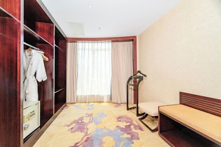 Bedroom 10