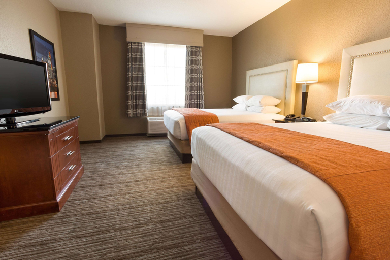 Bedroom 3, Drury Inn & Suites Cincinnati Sharonville, Cincinnati