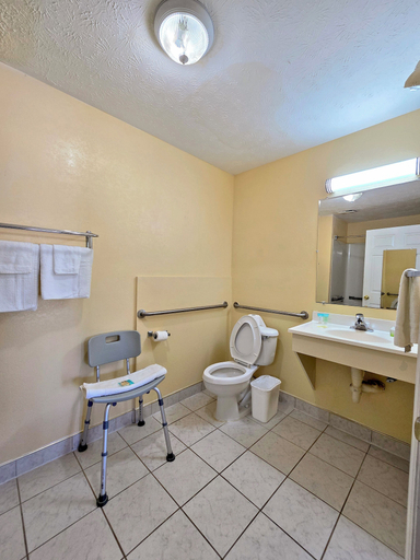 Others 5, Garden Inn & Suites, Harris