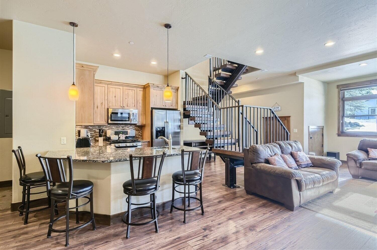 Private kitchen 4, Condos Off Main 15 4 Bedroom Condo by RedAwning, Summit