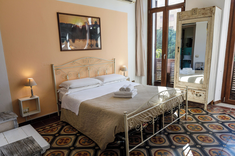 Bedroom 5, Onlyrooms III - Super Central & Nightlife, Cagliari