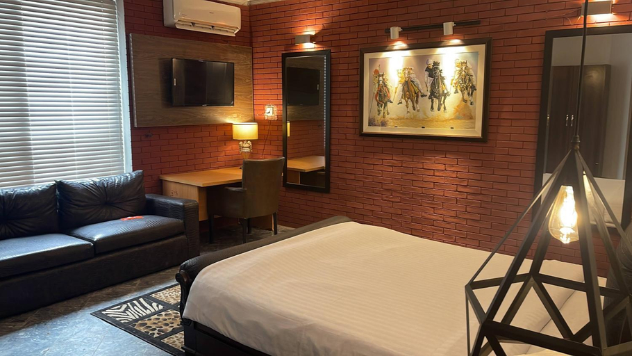 Bedroom 2, 12th  Avenue, Lahore