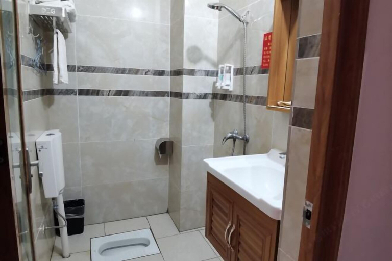 Bathroom 22