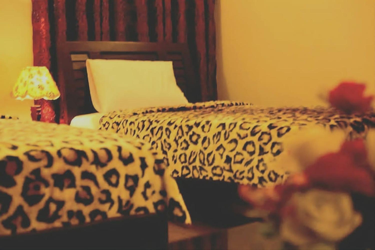 3, Gulshan Guest House Gulberg Town, Karachi