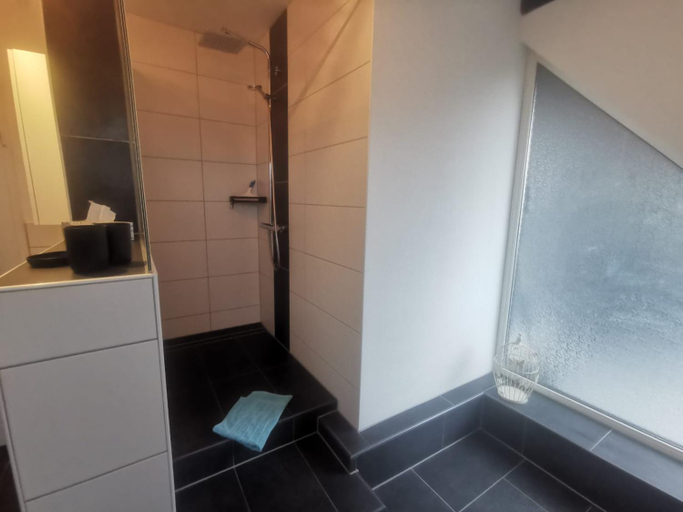 Shower, Idyllisches Selfkant erleben, 90qm große Wohnung fur Ihren entspannten Aufenthalt, Heinsberg