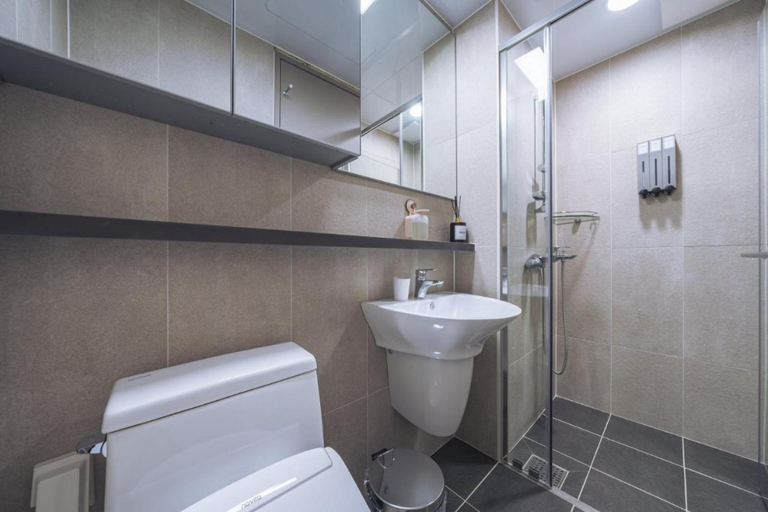 Bathroom 3, Chuncheon Bella Residence Hotel, Chuncheon