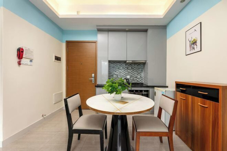 Dining Room 24