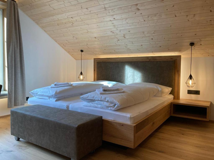 Bedroom 2, das MARX - Gasthof Marx - Apartments, Spittal an der Drau