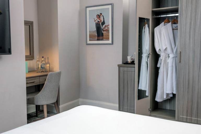 Bedroom 17