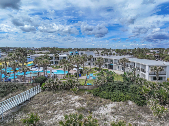 Exterior & Views 2, Seahorse Oceanfront Inn, Duval
