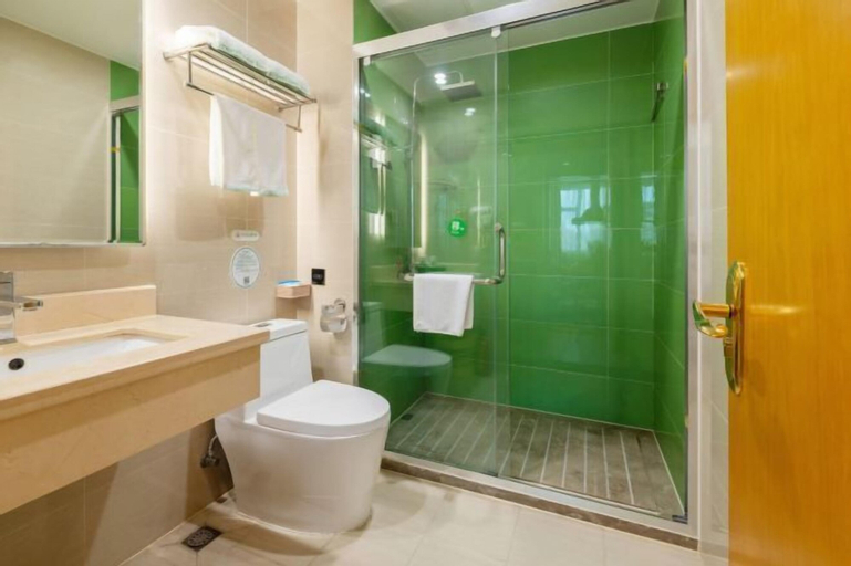 Bathroom 4