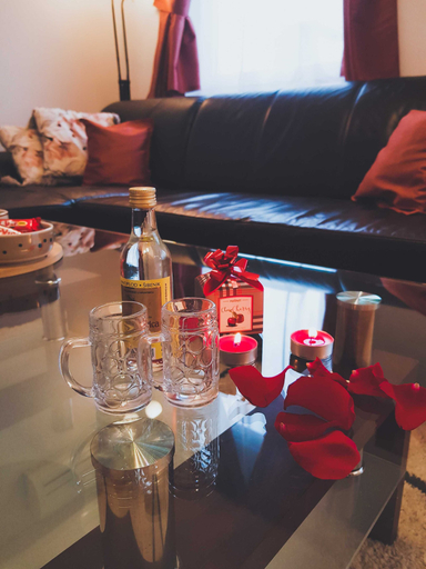 Food & Drinks