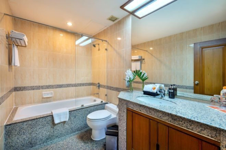 Bathroom 20