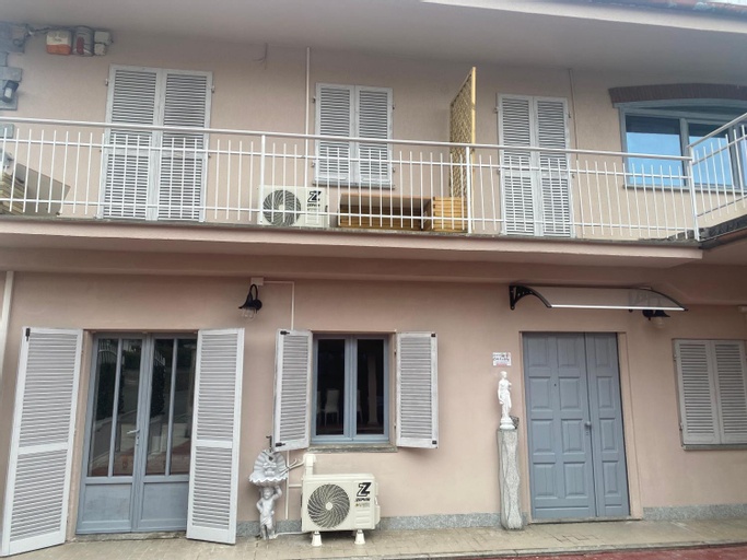 La casa di Cate & Adry, Cuneo