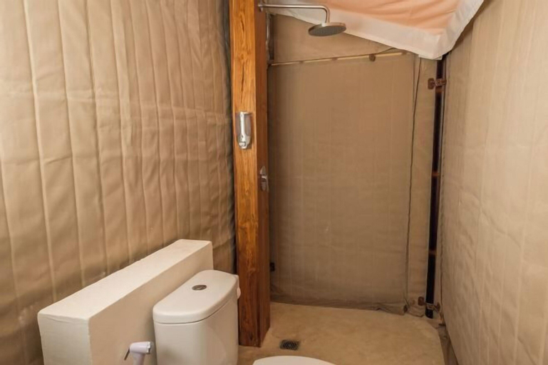 Bathroom 24