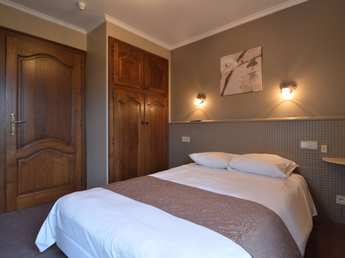 Bedroom 4, Luxury Holiday Home in Theux With Terrace and Playroom, Liège