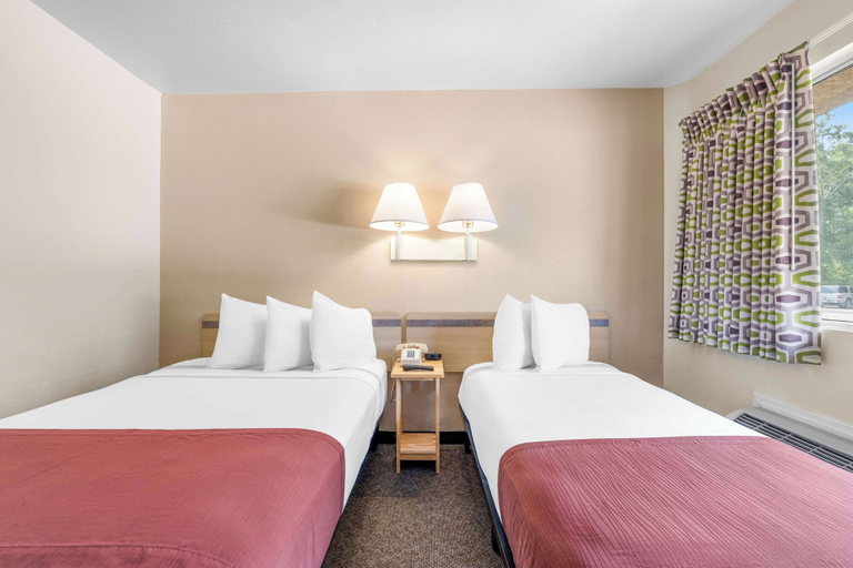Bedroom 3, Americas Best Value Inn Lake City, Columbia