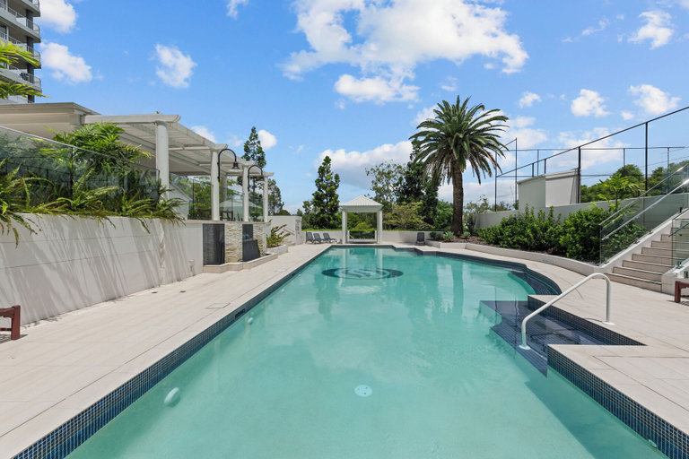 Sport & Beauty 2, The Oasis Apartments, Toowong