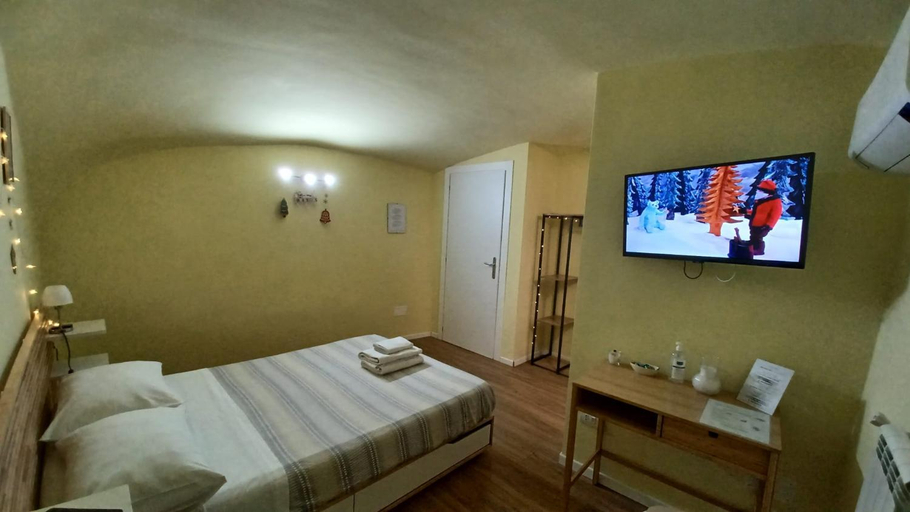 Others 5, Rega Holiday House, Napoli