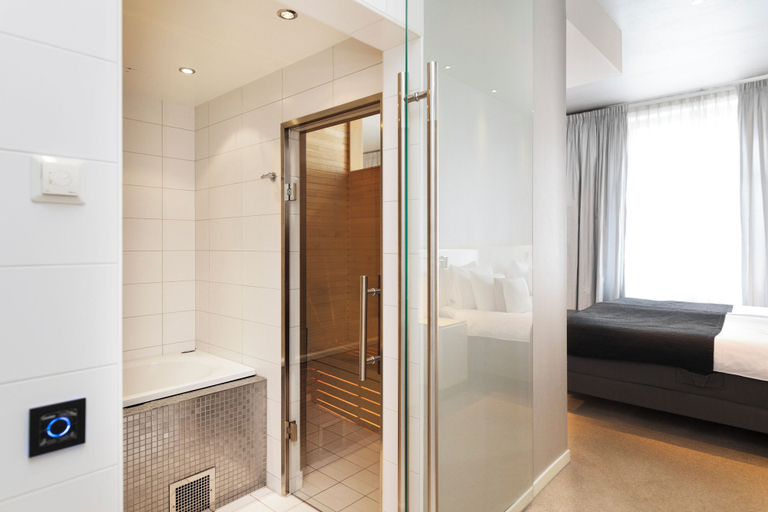 Bathroom 4, ProfilHotels Savoy, Jönköping