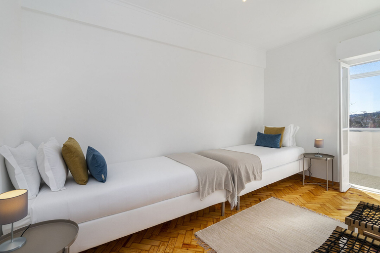Bedroom 3, Peaceful Algés Family Home, Oeiras