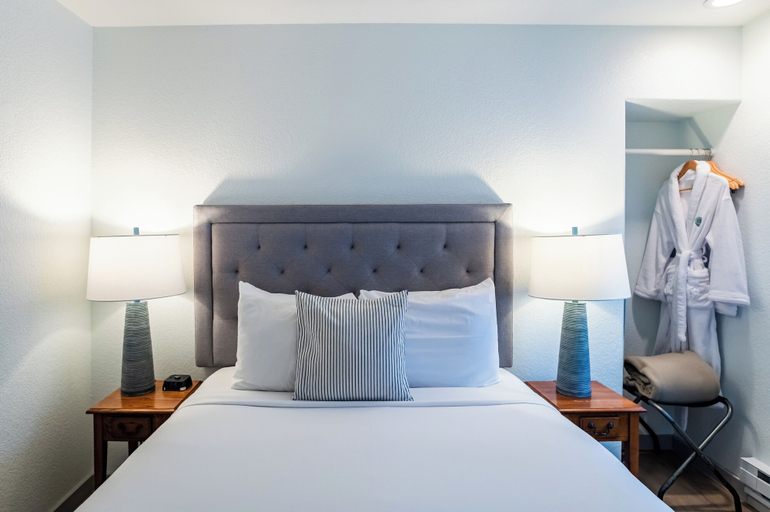 Bedroom 4, Inn at Haystack Rock, Clatsop
