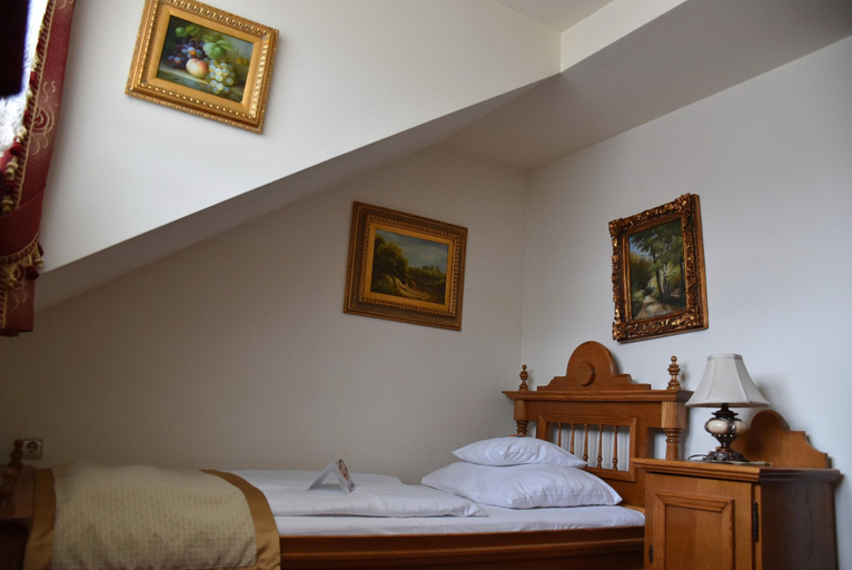 Bedroom 3, Hotel Grande, Celje