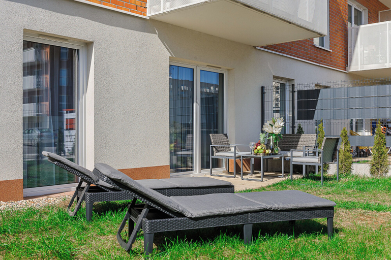 Exterior & Views, Lumina apart with luxury garden, Łódź