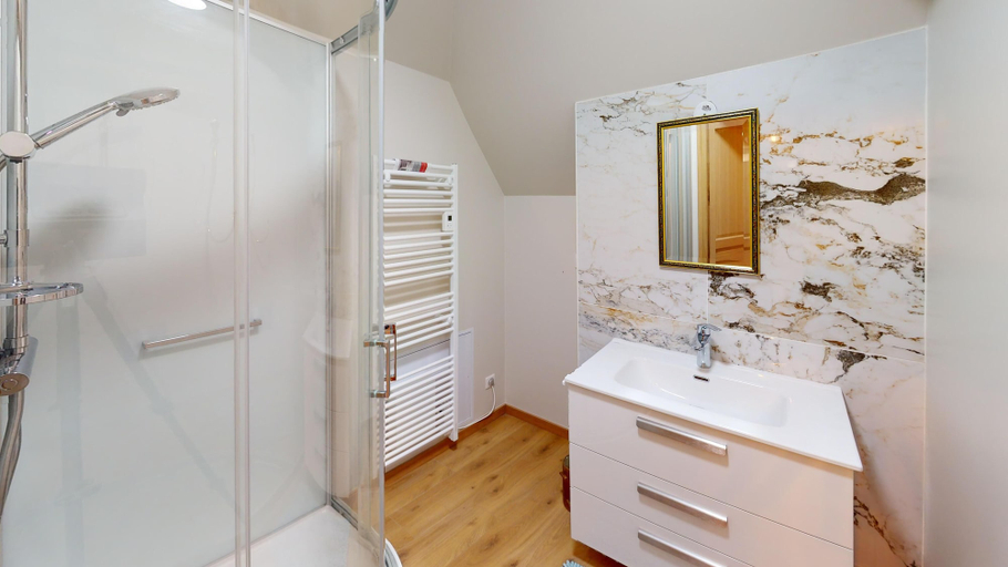Bathroom 5, Château de Saint-Clair, Seine-Maritime