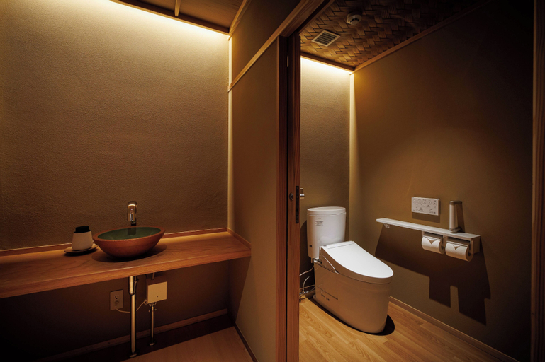 Bathroom 5