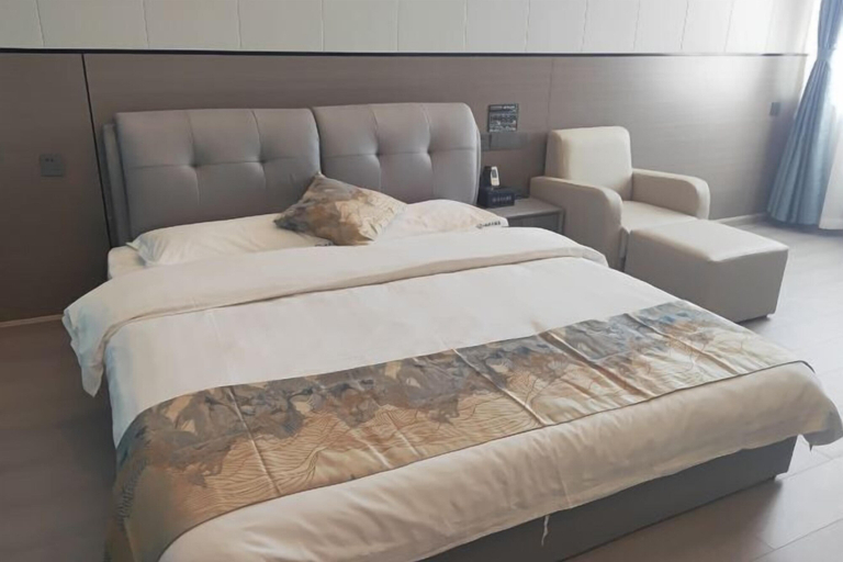 Bedroom 4, Shun Xing Hotel, Dali Bai