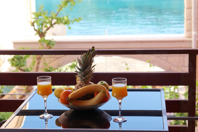 Food & Drinks, Apartments Prižba Bay, Blato