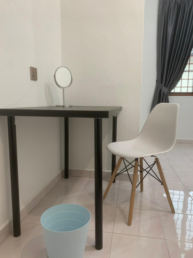 Others 2, Queen Room Semi Attached Bathroom Bukit Mertajam Alma Impian, Central Seberang Perai