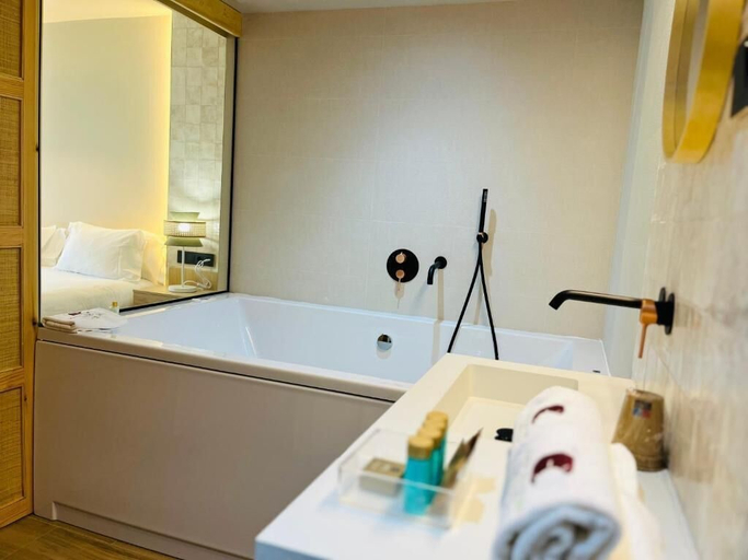 Bathroom 5, Hotel Boutique Mediodia, Huesca