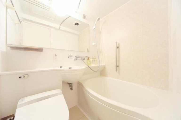 Bathroom 29