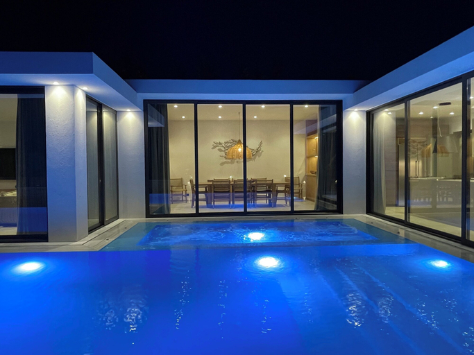 Pool 3, 5-bedroom Superior Villa, Sea View & Swimming Pool, Ionian Islands