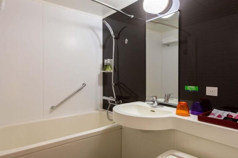 Bathroom 21