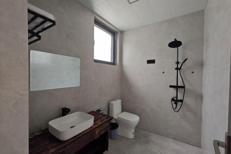 Bathroom 2, Jinjiawan Guesthouse, Yichun