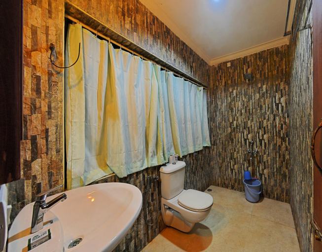 Bedroom 4, HOTEL MAHABS, Kancheepuram