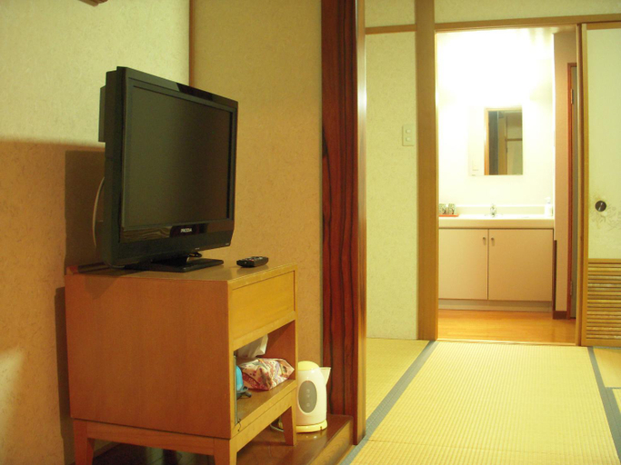 Bedroom 3, Maruni Ryokan, Hakuba