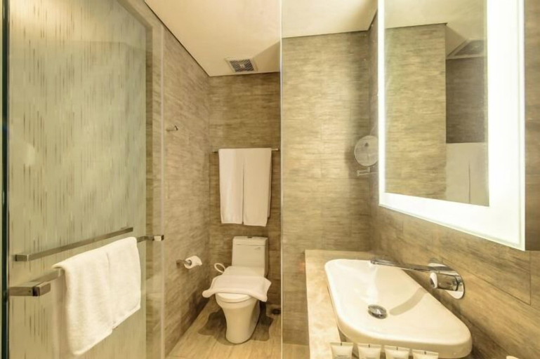 Bathroom 22