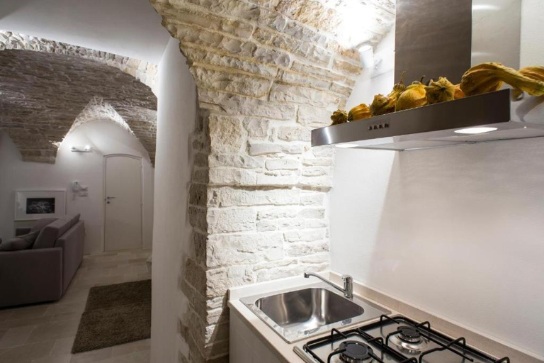 Others 5, LE SUITES AL TORRIONE, Bari
