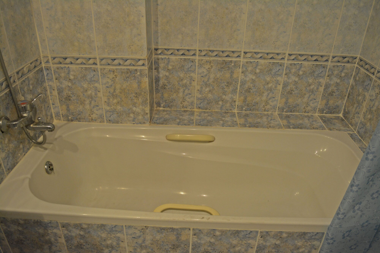 Bathroom 4, Queen's Hotel, Dubai