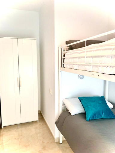 Others 3, Apartamentos Cruz Granada, Granada
